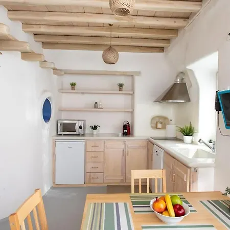 Fabrica House By Mykonos Mood Apartmán
